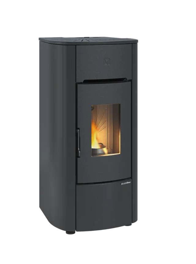 Nowoczesny czarny piecyk na pellet Angelica Plus z wbudowanym modułem Wi-Fi i aplikacją Total Control 3.0